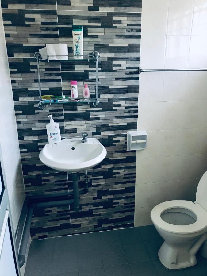 Cozy And Comfortable Homestay In Sungai Siput Bagian luar foto