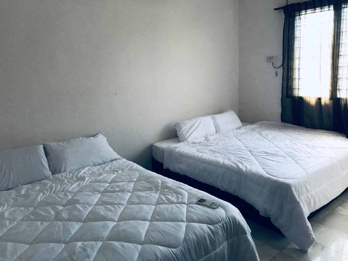 Cozy And Comfortable Homestay In Sungai Siput Bagian luar foto