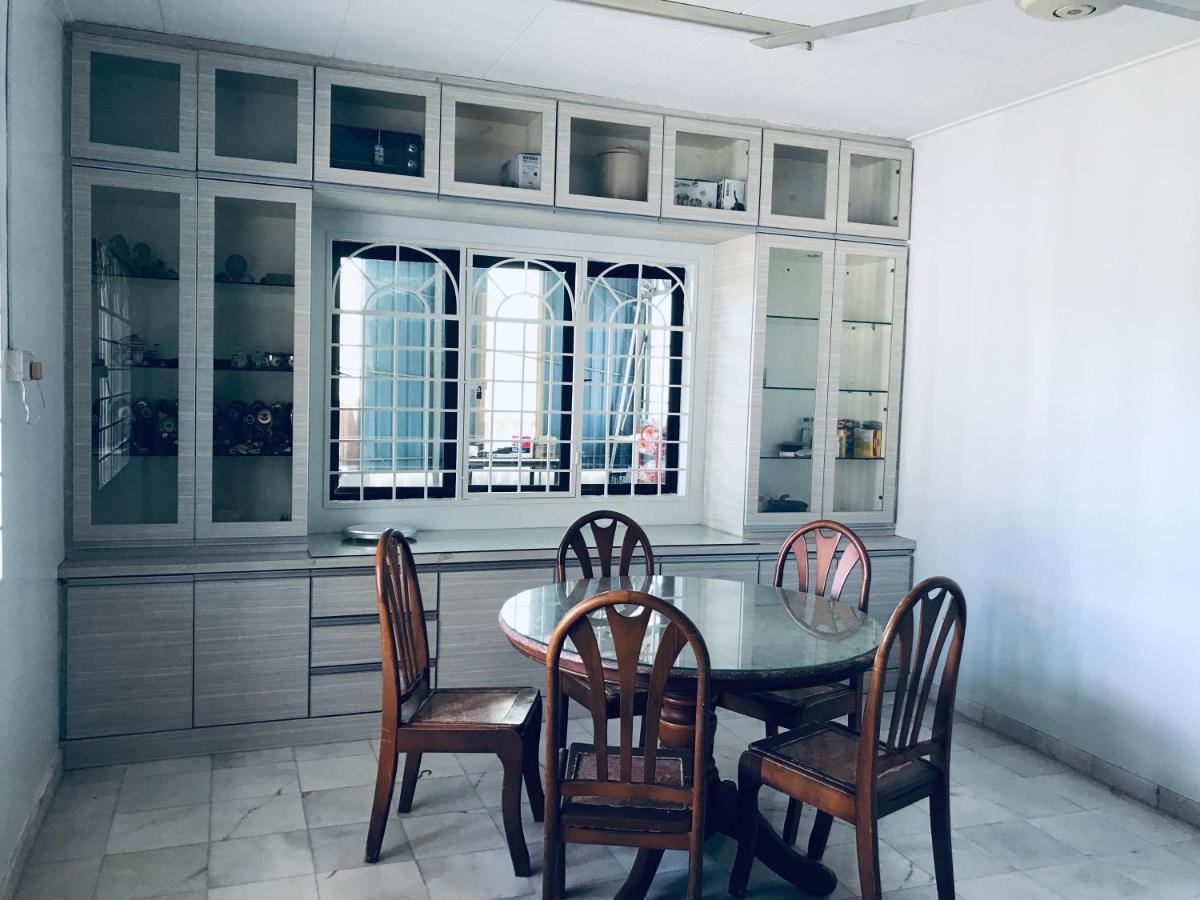 Cozy And Comfortable Homestay In Sungai Siput Bagian luar foto