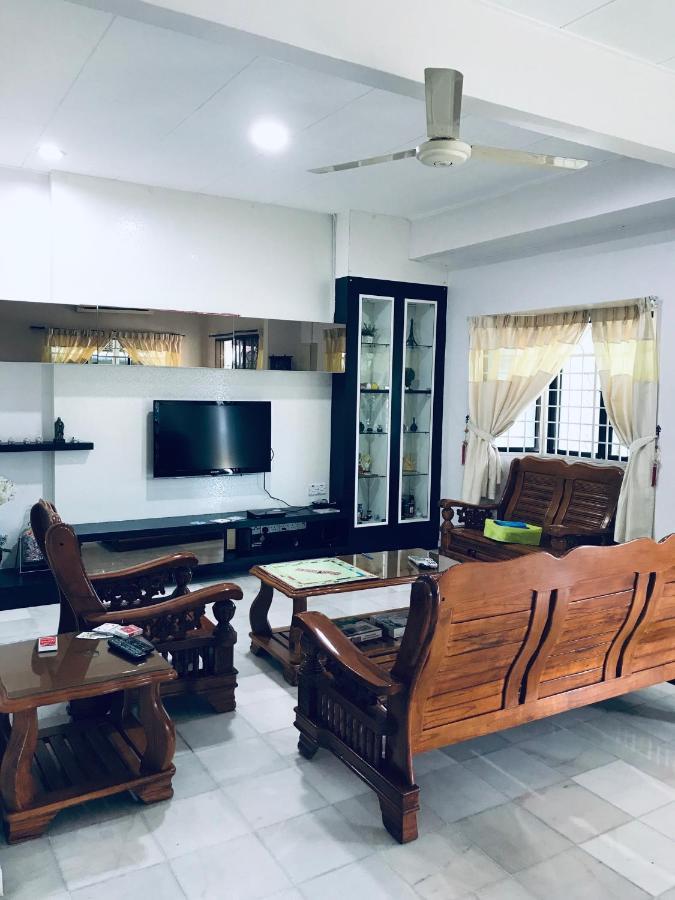 Cozy And Comfortable Homestay In Sungai Siput Bagian luar foto